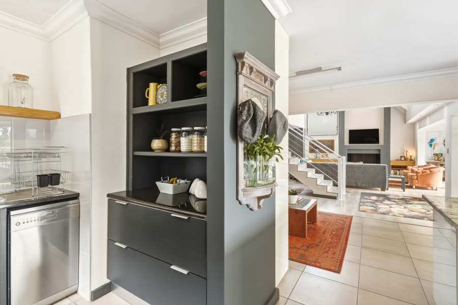 4 Bedroom Property for Sale in Greenways Golf Estate Western Cape